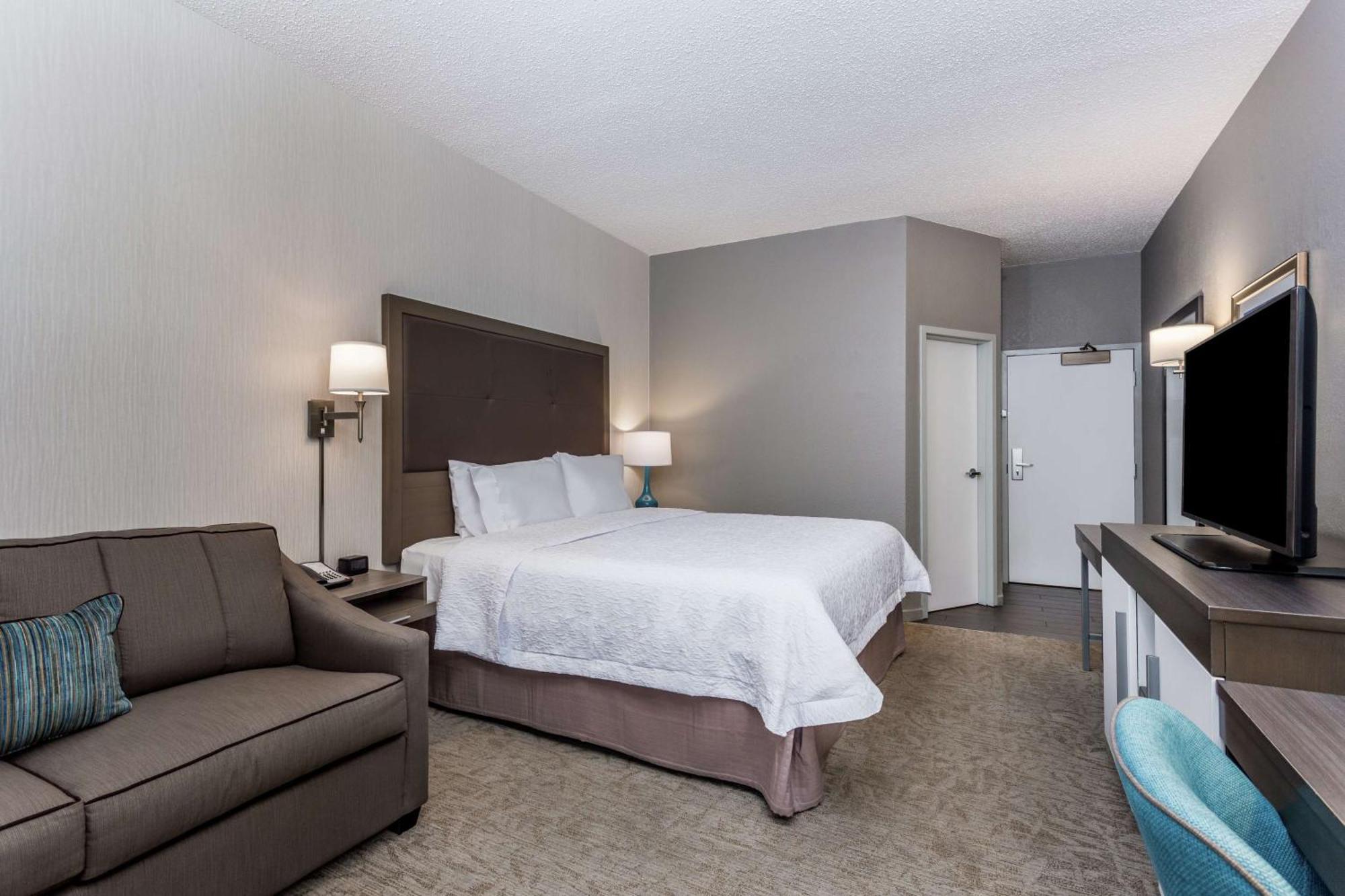 Hampton Inn Milwaukee Airport Bagian luar foto