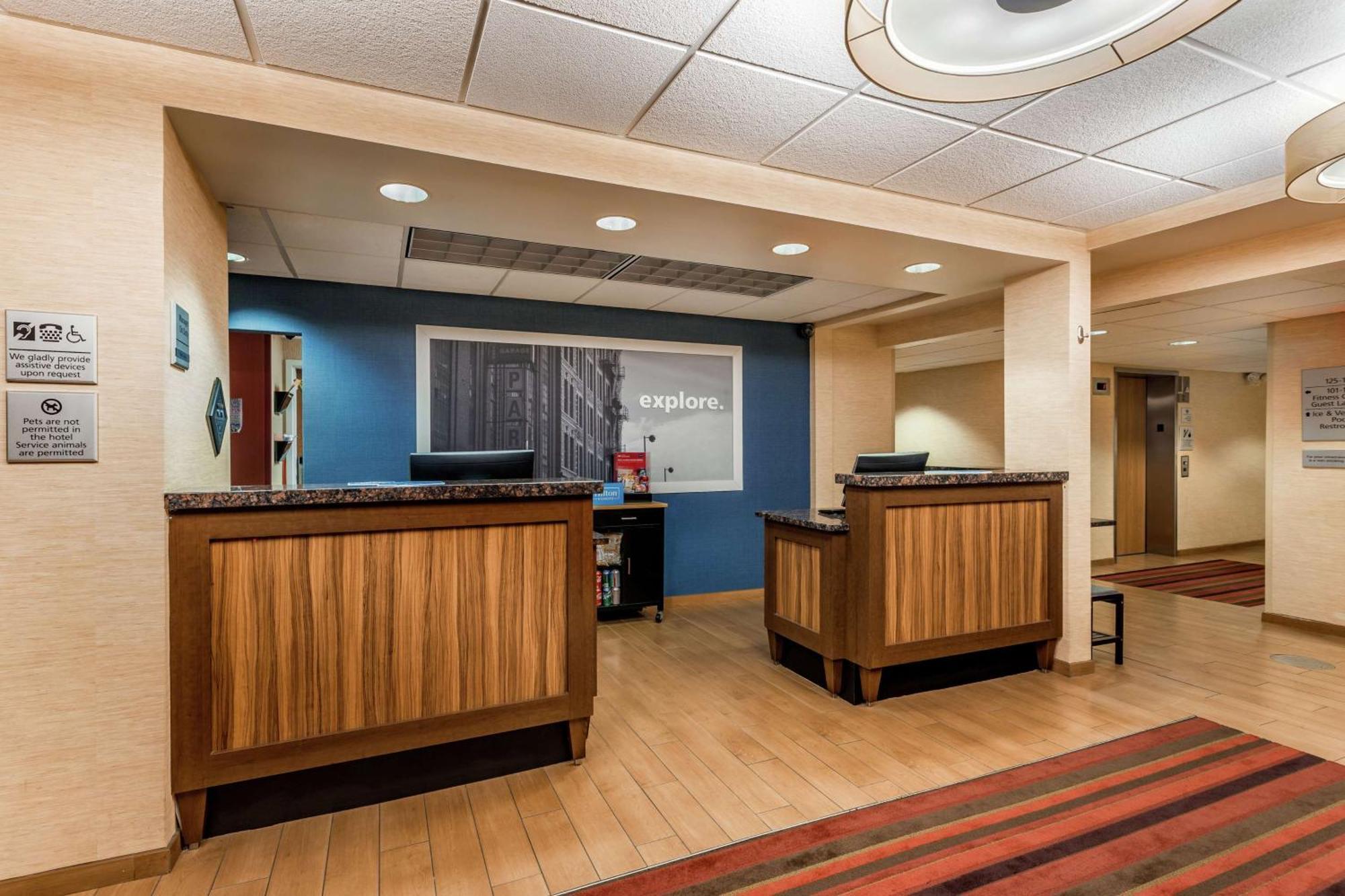 Hampton Inn Milwaukee Airport Bagian luar foto