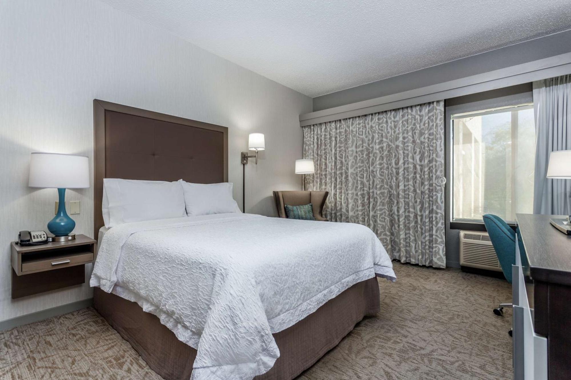 Hampton Inn Milwaukee Airport Bagian luar foto