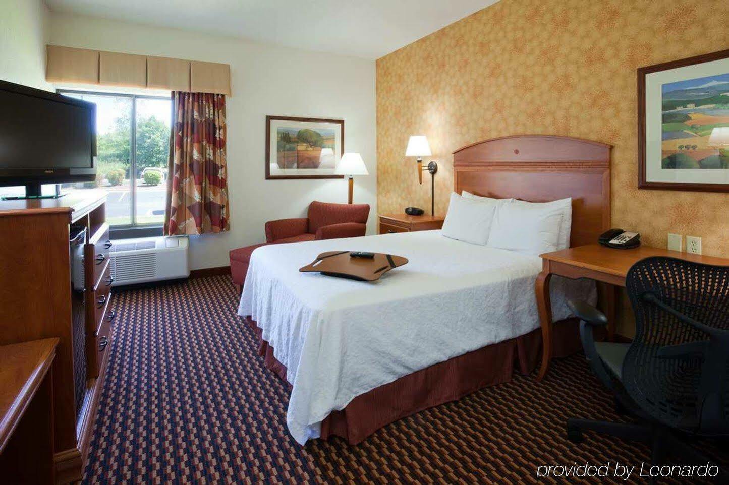 Hampton Inn Milwaukee Airport Bagian luar foto